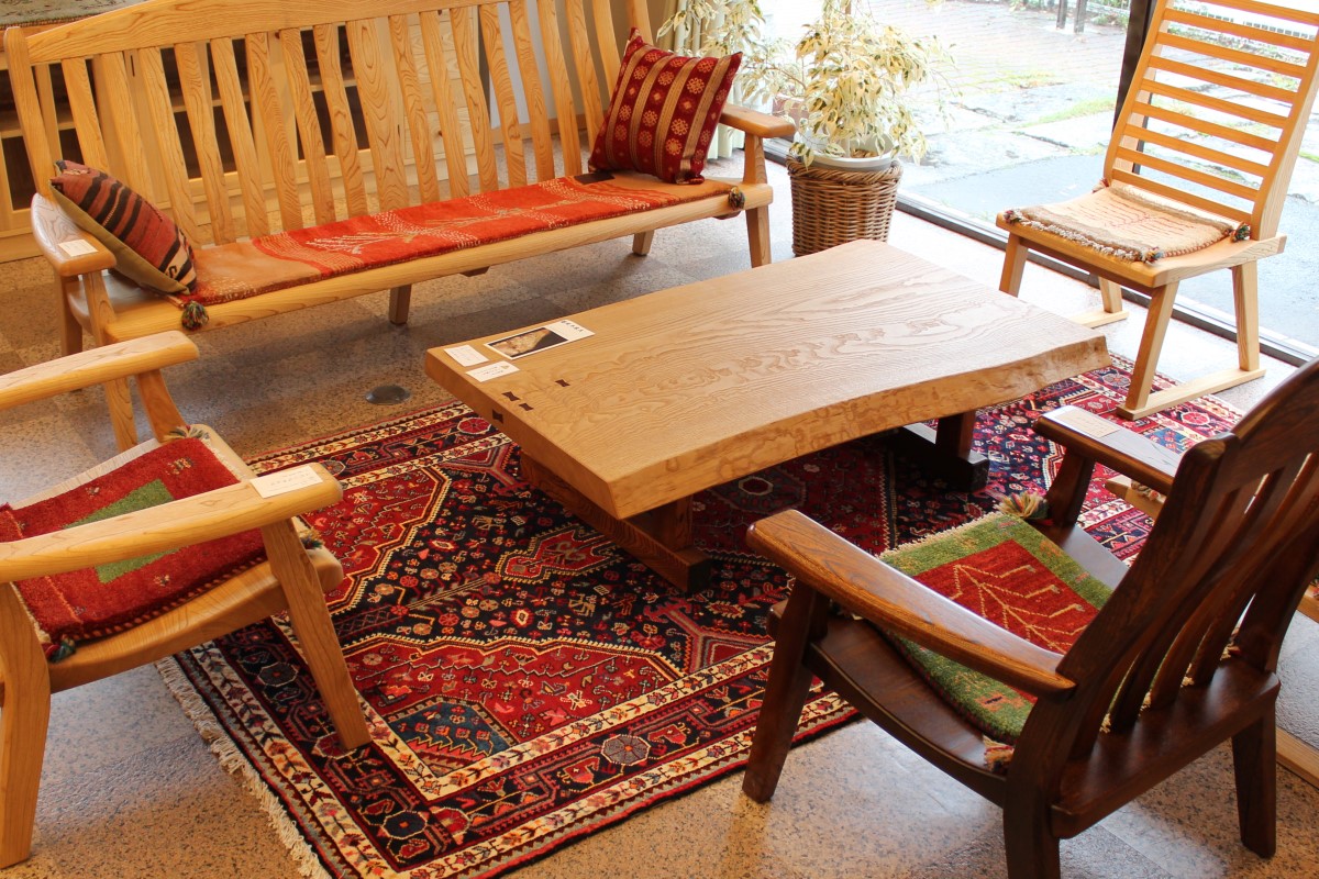 ギャッベ、ペルシャ絨毯お取り扱い | 国産材オーダー家具で始める 